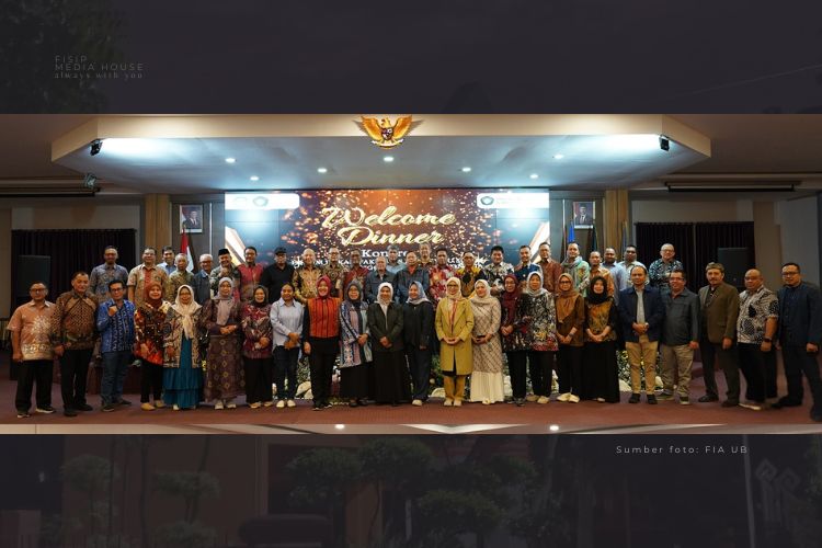 Read more about the article Dekan Beserta Delegasi FISIP Unila Hadiri FORDEKIS 2025 dan Lakukan Benchmarking ke PPS UB