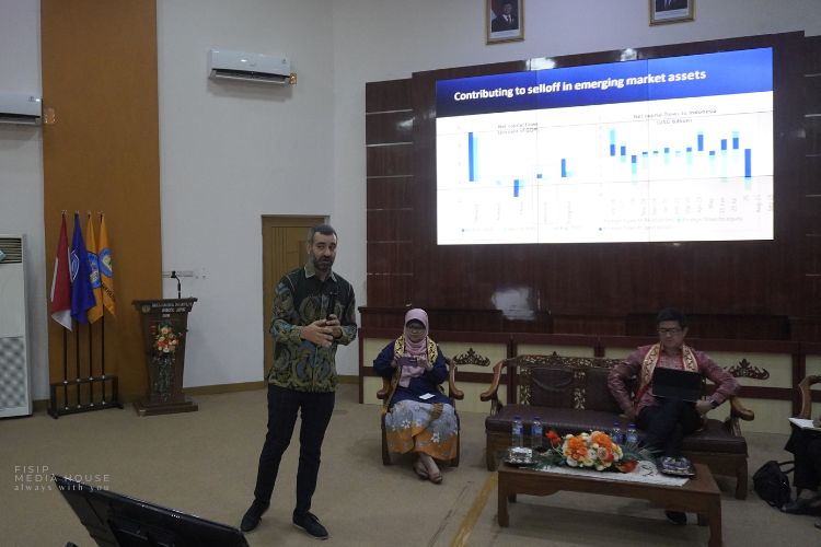 Read more about the article FISIP Unila Gelar Seminar Internasional Bertajuk “People-First Housing: A Roadmap from Homes to Jobs to Prosperity in Indonesia”