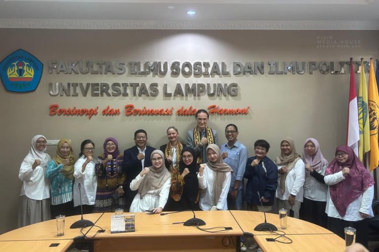 Read more about the article Perkuat Kolaborasi Internasional, FISIP Unila Terima Kunjungan Akademisi Zagreb University