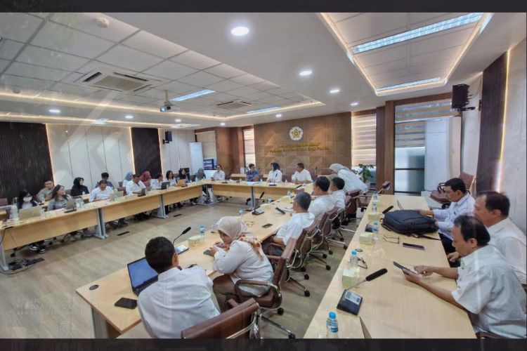 Read more about the article Kajur, Kaprodi FISIP Unila Lakukan Kunjungan ke 3 Universitas yang berstatus PTNBH (UGM, UNDIP dan USU)