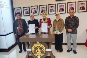 Read more about the article FISIP Unila Jalin PKS dengan Fakultas Ilmu Administrasi UI, Perkuat Kolaborasi Riset dan Internasionalisasi