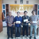 FISIP Universitas Lampung Serahkan Donasi bagi Mahasiswa Terdampak Bencana Alam