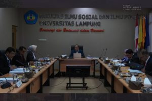 Read more about the article Perkuat Kualitas Akademik, FISIP Unila Gelar Ujian Tertutup Disertasi yang Dihadiri Sekjen DKPP RI