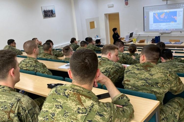 Read more about the article Dosen FISIP Unila Mengajar di Dr. Franjo Tuđman Croatian Defence Academy
