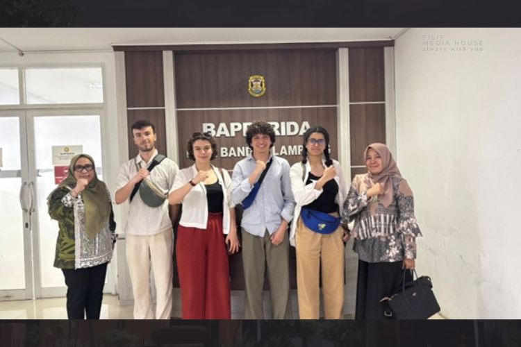 Read more about the article Mahasiswa Peserta Student Exchange Unila-Entpe Disambut Hangat Walikota Bandar Lampung