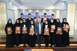 Read more about the article Tiga Belas Dosen FISIP Unila Resmi Ucapkan Sumpah Pegawai Negeri Sipil